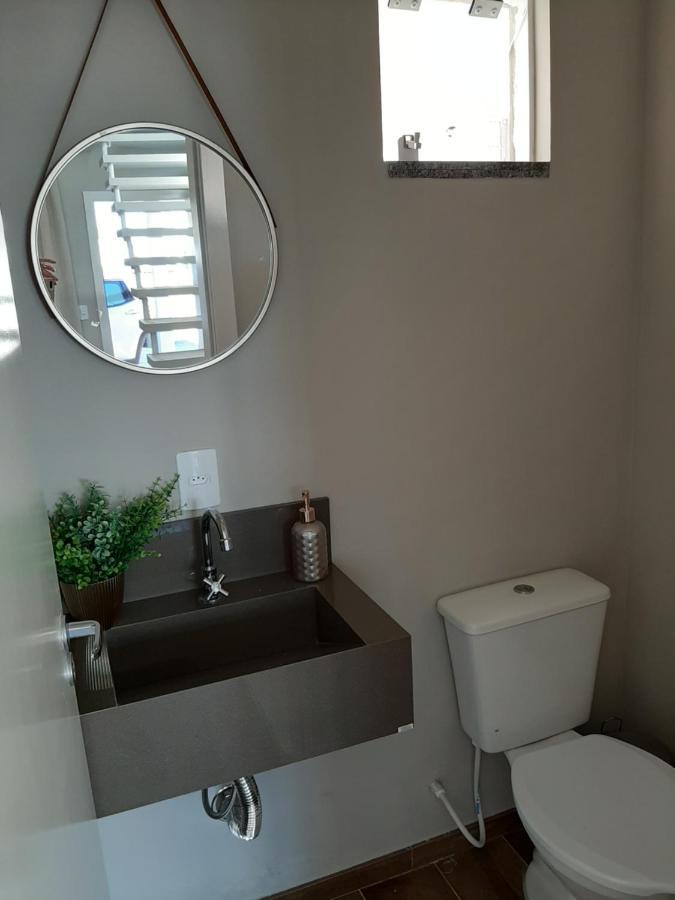 Excelente Sobrado Confortavel No Centro De Tijucas Proximo As Praias Bagian luar foto