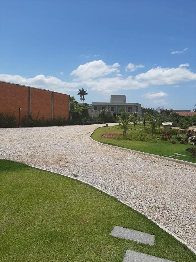 Excelente Sobrado Confortavel No Centro De Tijucas Proximo As Praias Bagian luar foto